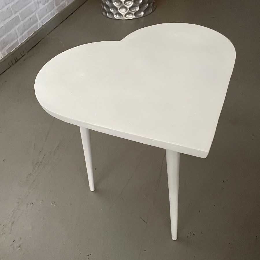Beistelltisch Herz