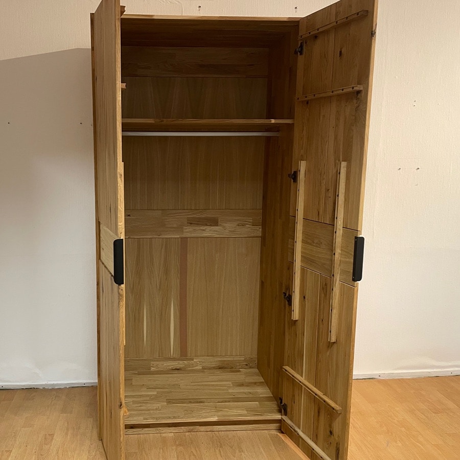 Alternative view of Kleiderschrank Aalbraek von Cinall